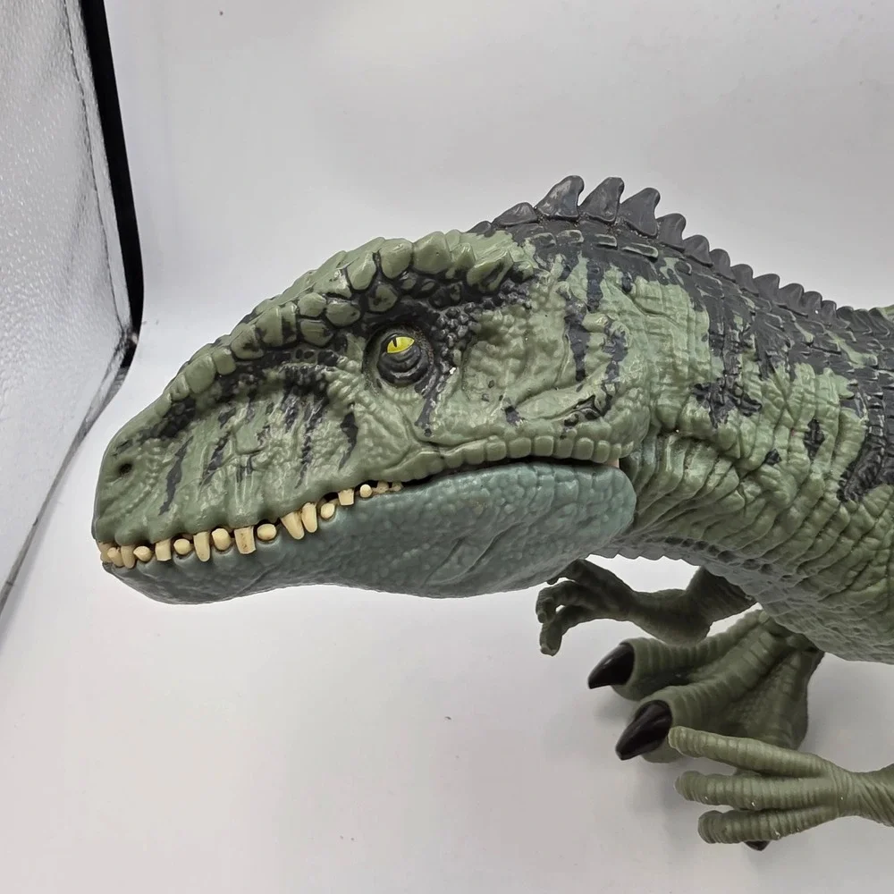 Jurassic World Dominion Strike N Roar Giganotosaurus Dinosaur Action Figure O5